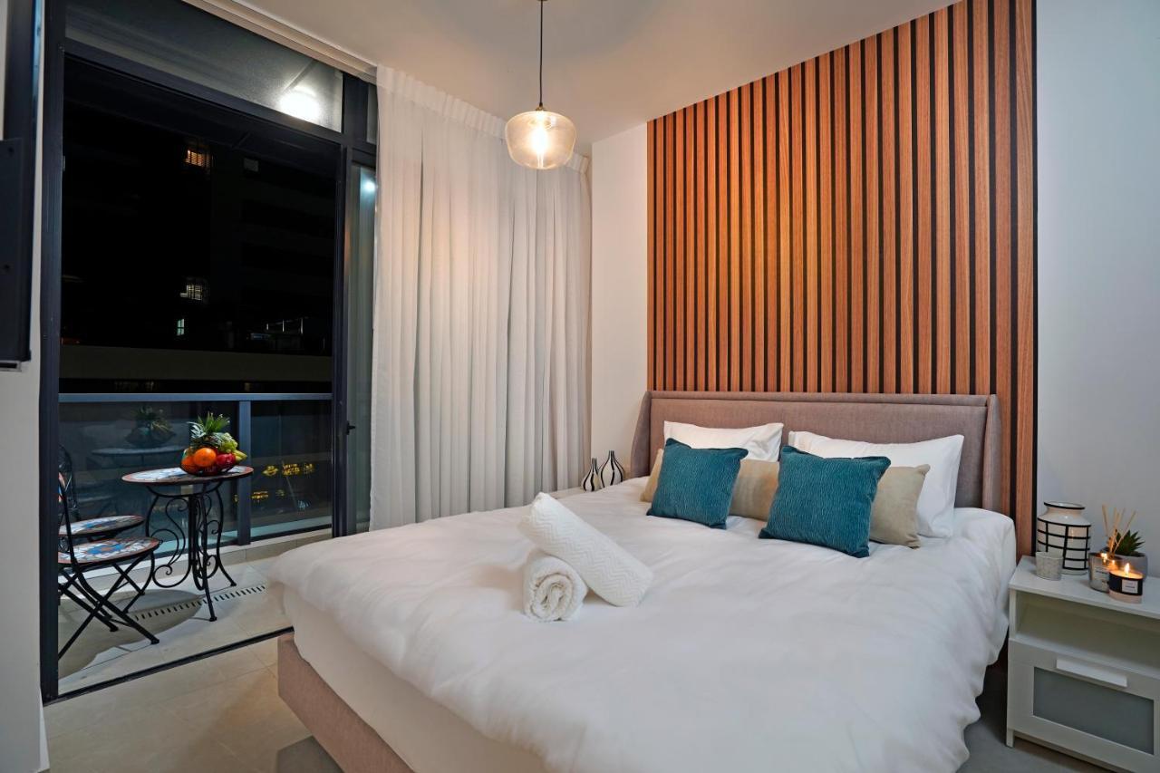 Hi-Yam Seaview Apartments & Suites - יש ממ"ד Bat Yam Ngoại thất bức ảnh