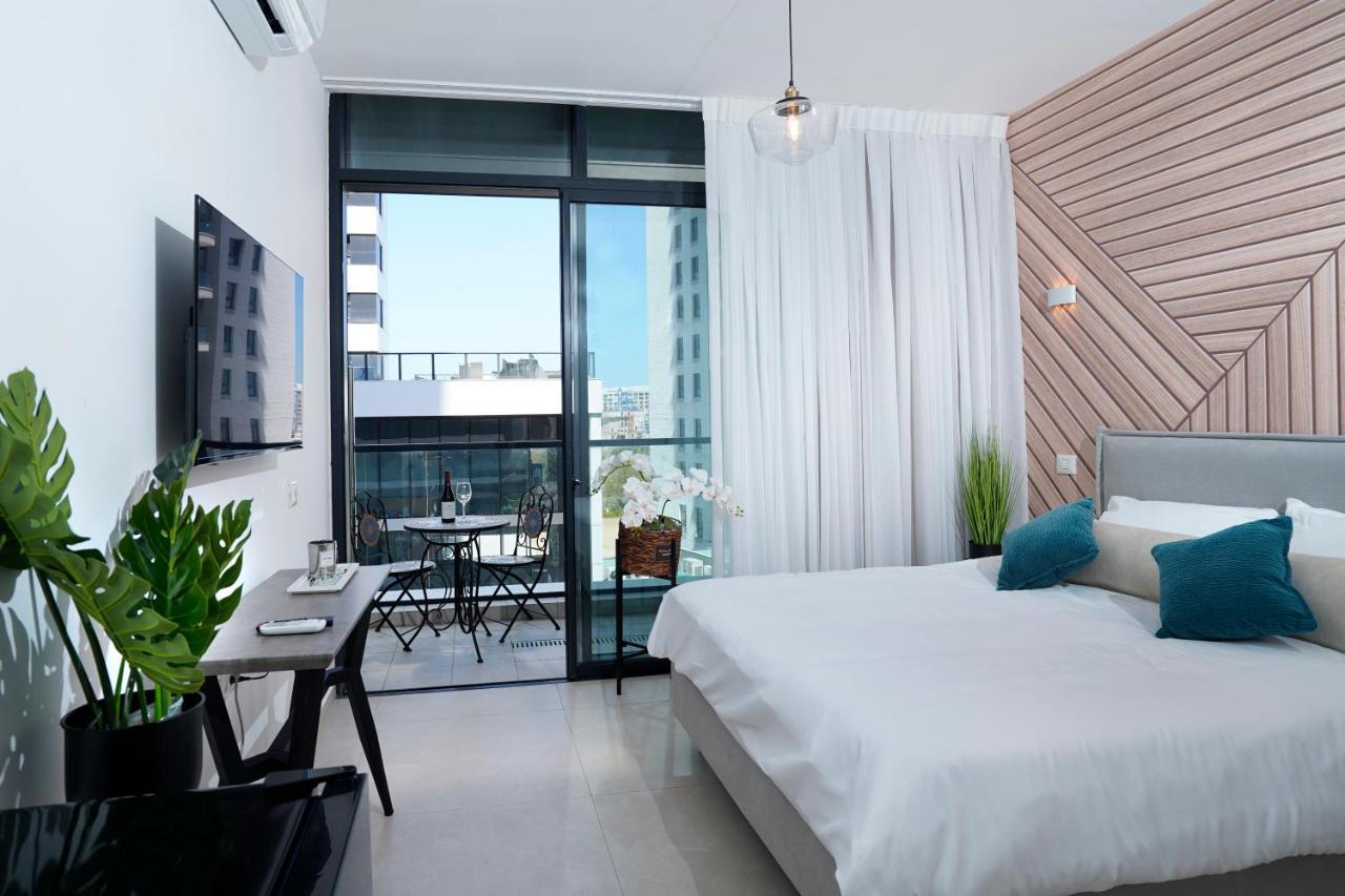 Hi-Yam Seaview Apartments & Suites - יש ממ"ד Bat Yam Ngoại thất bức ảnh