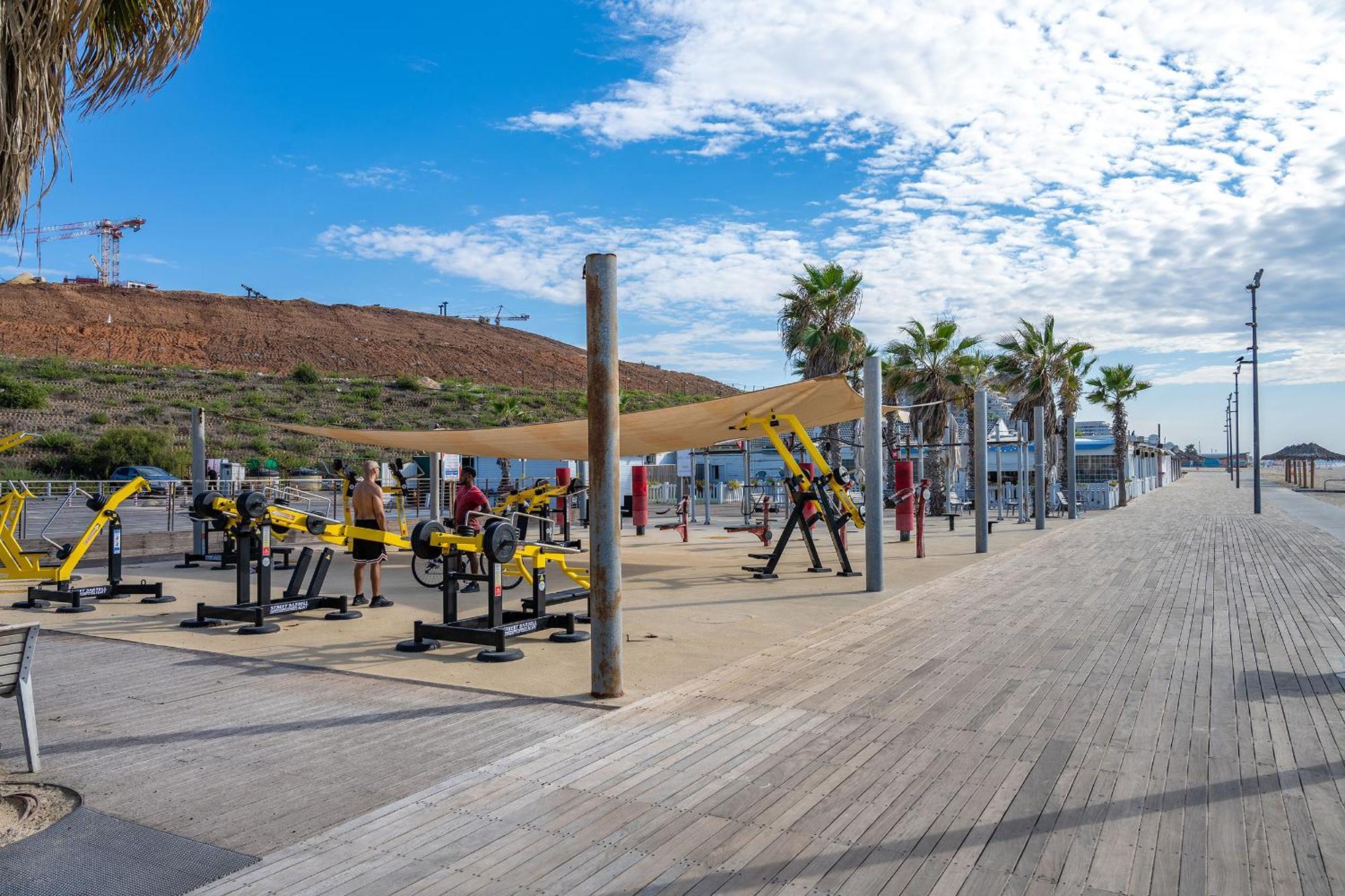 Hi-Yam Seaview Apartments & Suites - יש ממ"ד Bat Yam Ngoại thất bức ảnh