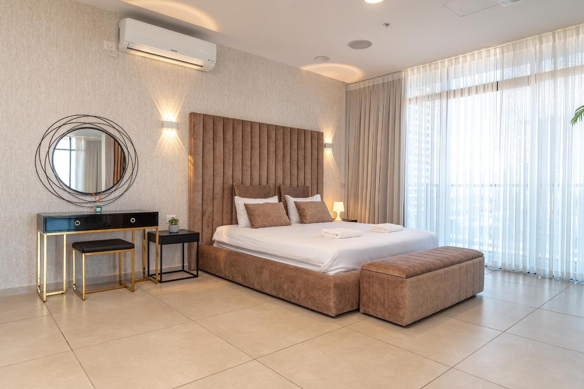 Hi-Yam Seaview Apartments & Suites - יש ממ"ד Bat Yam Ngoại thất bức ảnh