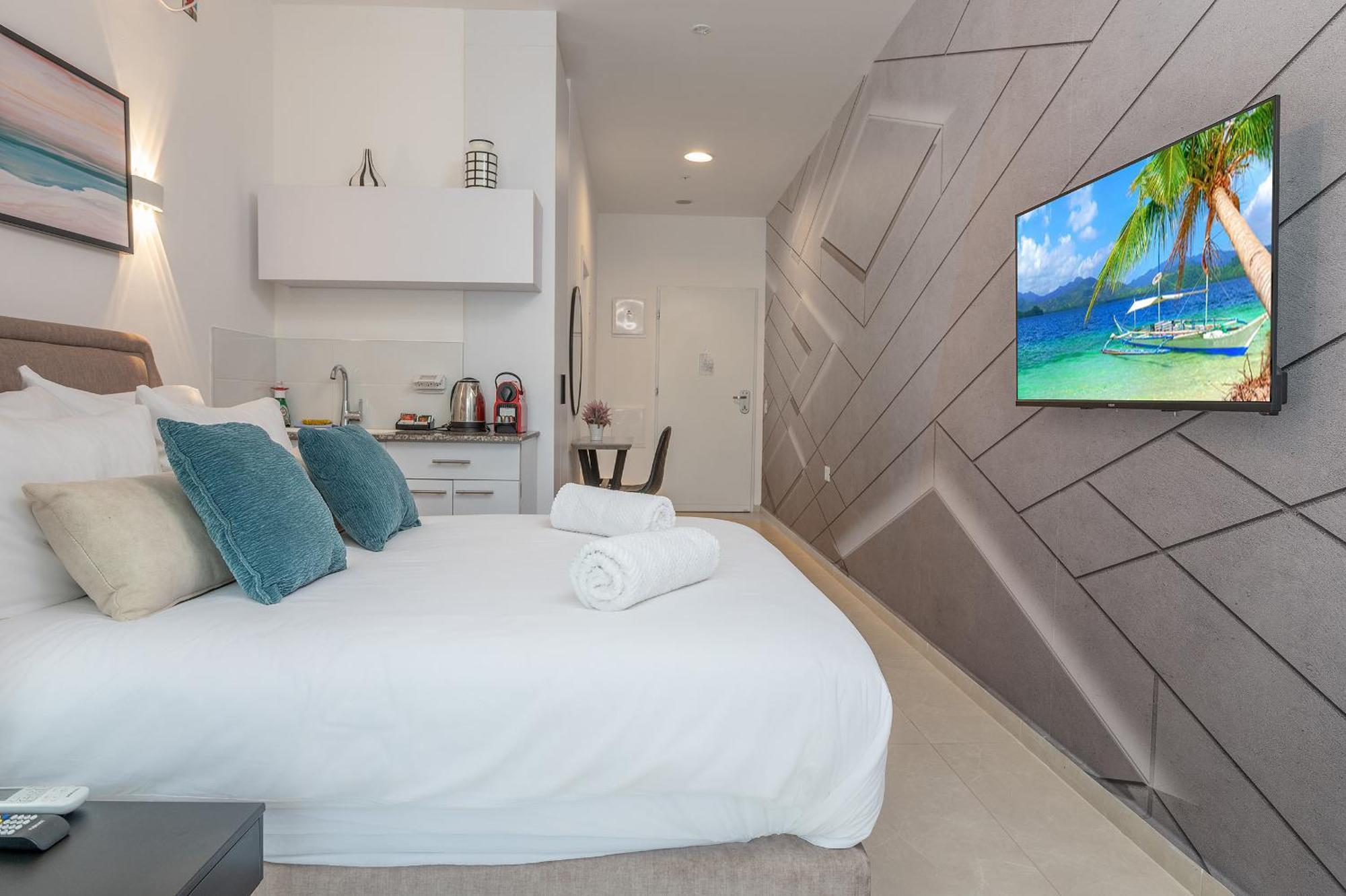 Hi-Yam Seaview Apartments & Suites - יש ממ"ד Bat Yam Ngoại thất bức ảnh