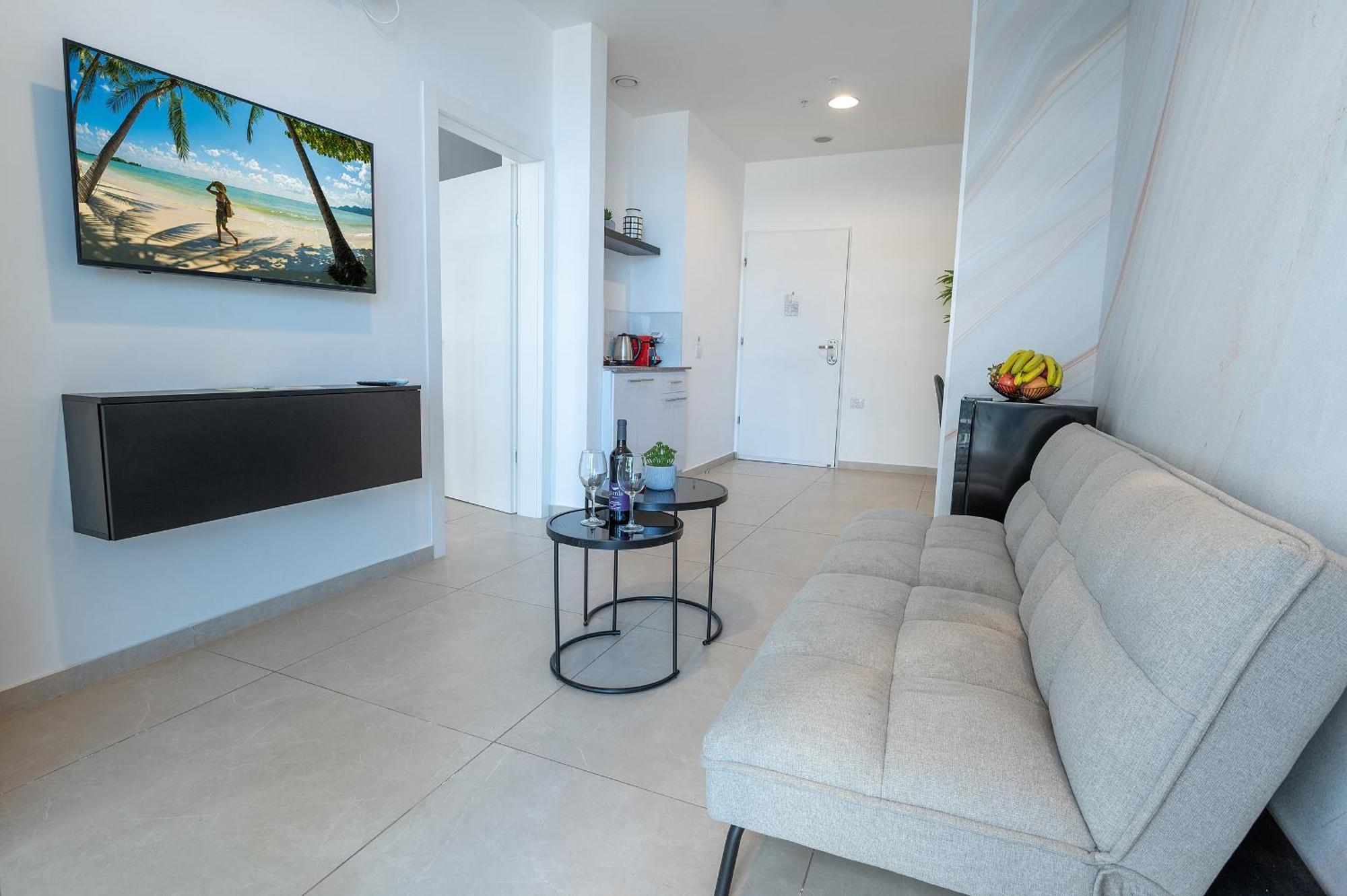 Hi-Yam Seaview Apartments & Suites - יש ממ"ד Bat Yam Phòng bức ảnh